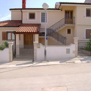https://villa-marianne.pula-hotels.org